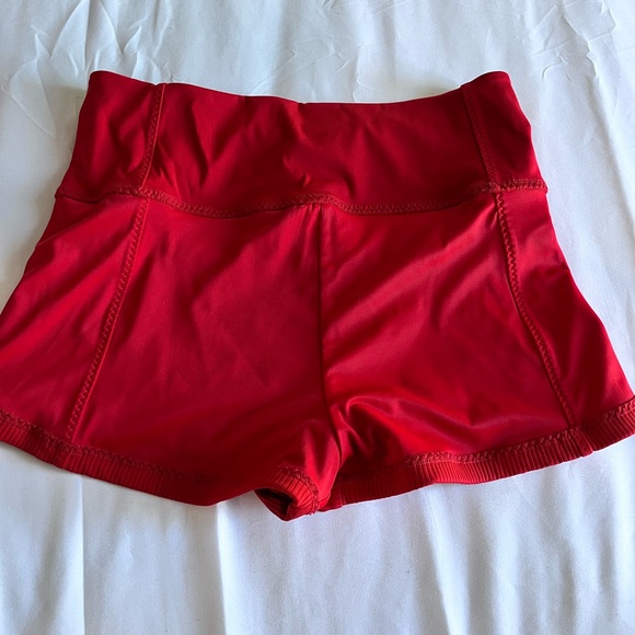 Fabletics Vibrant Red Ribbed Short - Picture 4 of 5